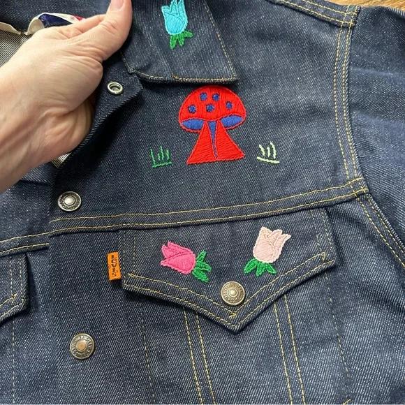 VTG 70s Levi’s Embroidered Tiger Denim Trucker Jacket Floral Patch Small RARE - Picture 9 of 16